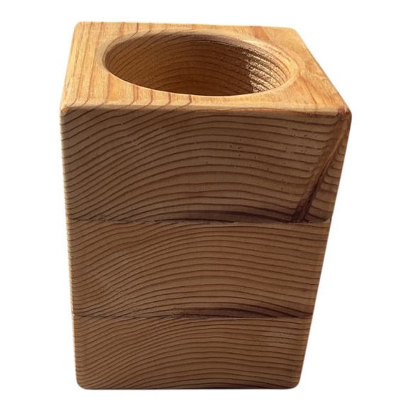 Handcrafted Wood Holder Cedar Wood signed 2011 - Picture 2 of 9